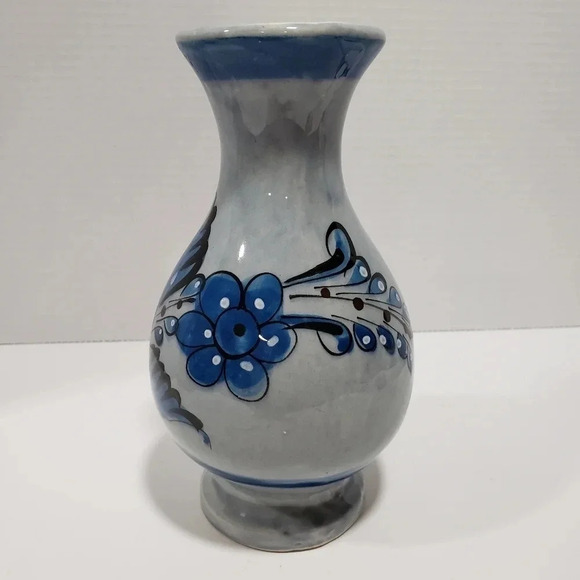 Mexican Tonala Pottery Vase,Blue/Gray. - Picture 2 of 6